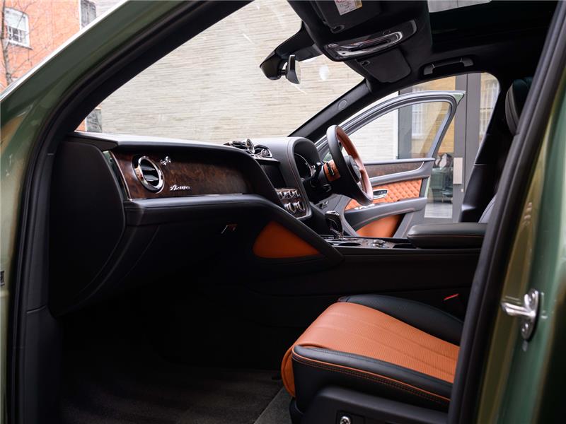 2023 Bentley Bentayga V8 Azure