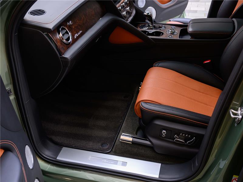 2023 Bentley Bentayga V8 Azure