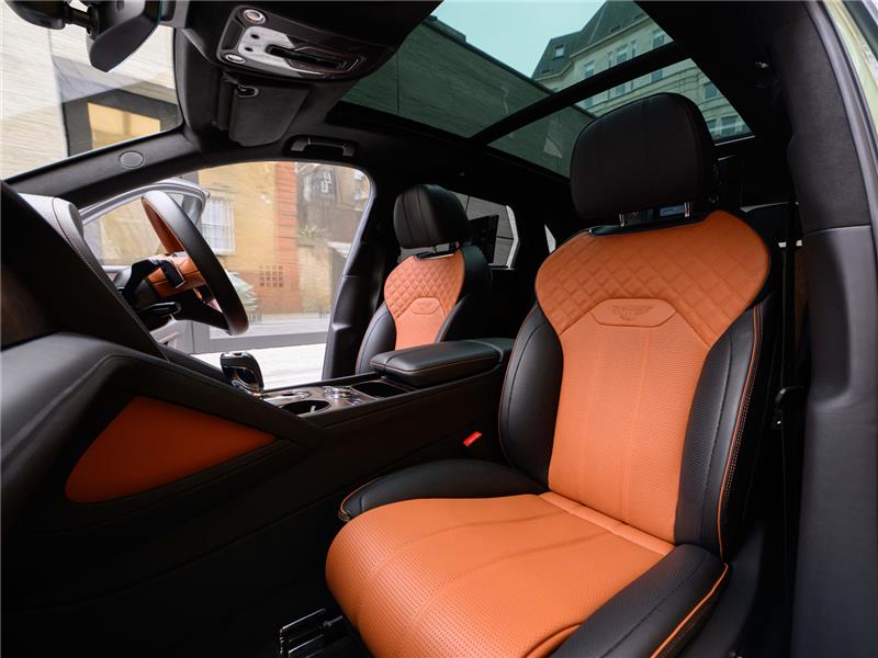 2023 Bentley Bentayga V8 Azure