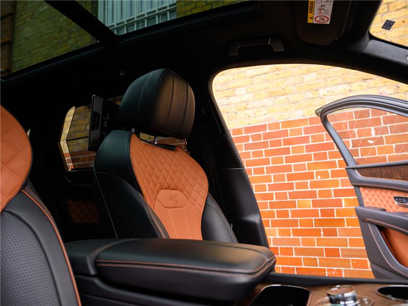 2023 Bentley Bentayga V8 Azure