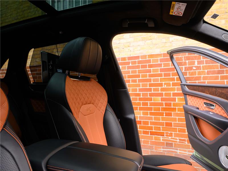 2023 Bentley Bentayga V8 Azure