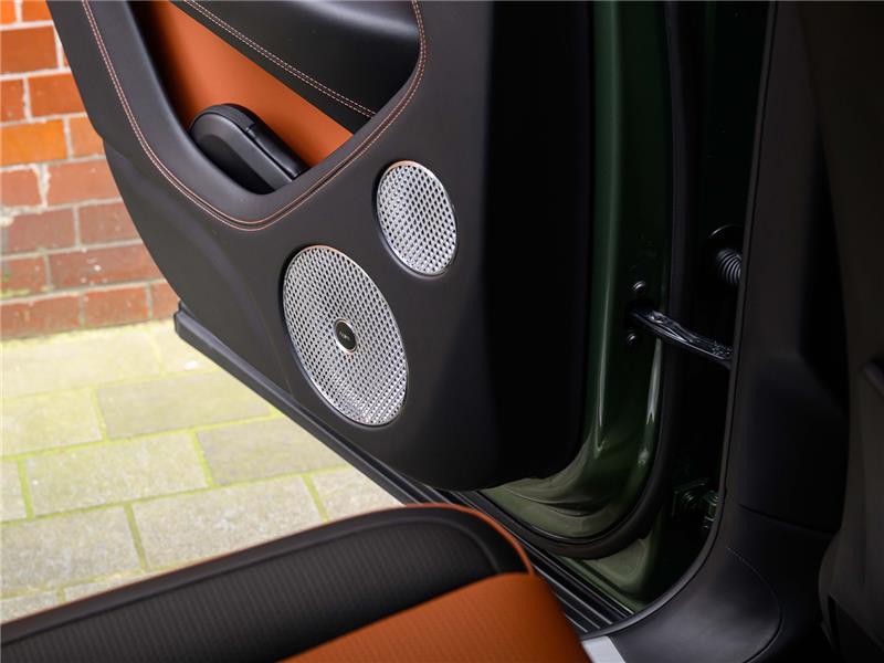 2023 Bentley Bentayga V8 Azure