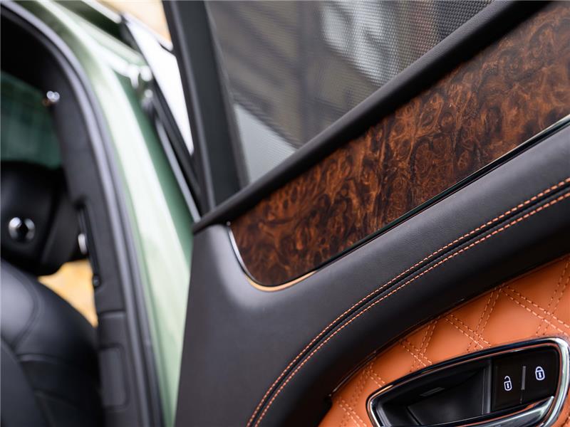 2023 Bentley Bentayga V8 Azure