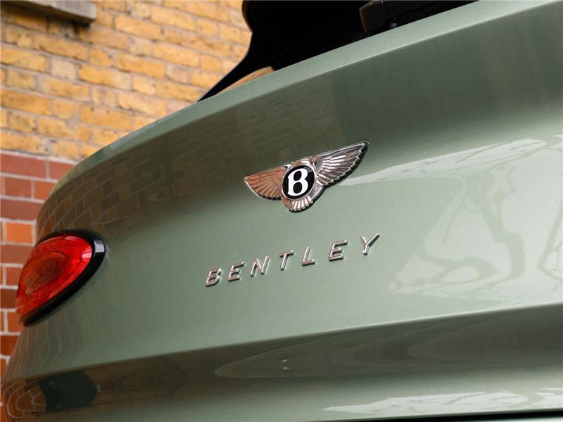 2023 Bentley Bentayga V8 Azure