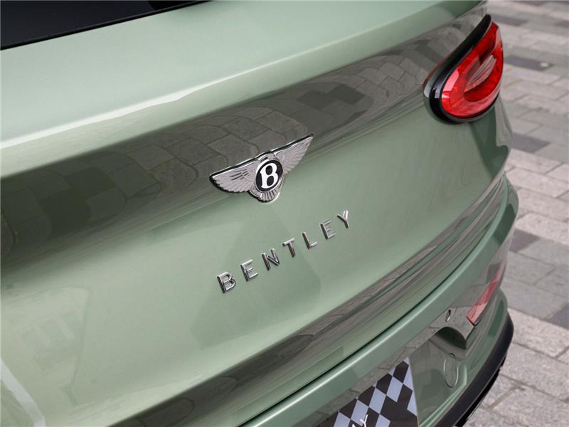 2023 Bentley Bentayga V8 Azure