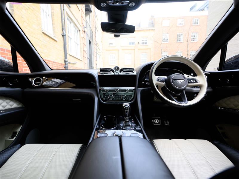 2021 Bentley Bentayga Hybrid