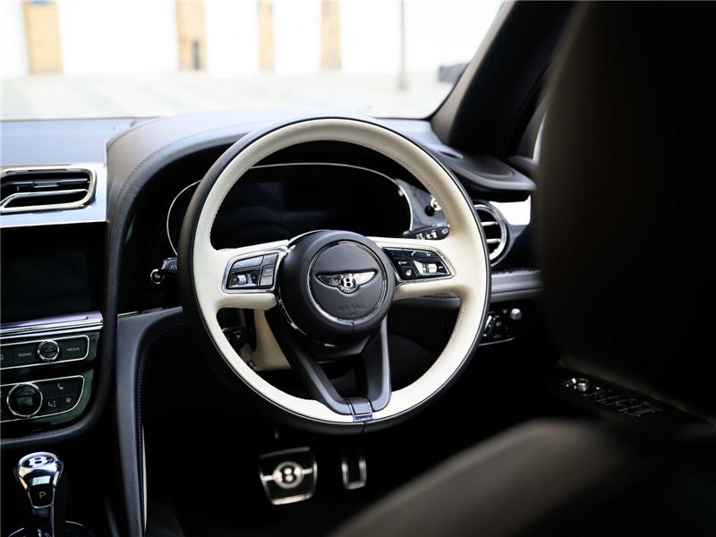 2021 Bentley Bentayga Hybrid