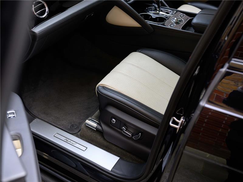 2021 Bentley Bentayga Hybrid