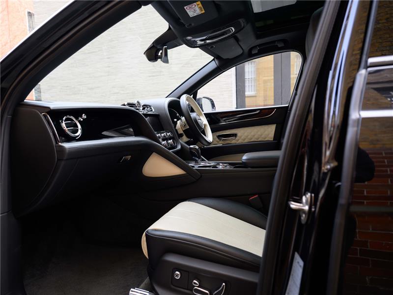 2021 Bentley Bentayga Hybrid