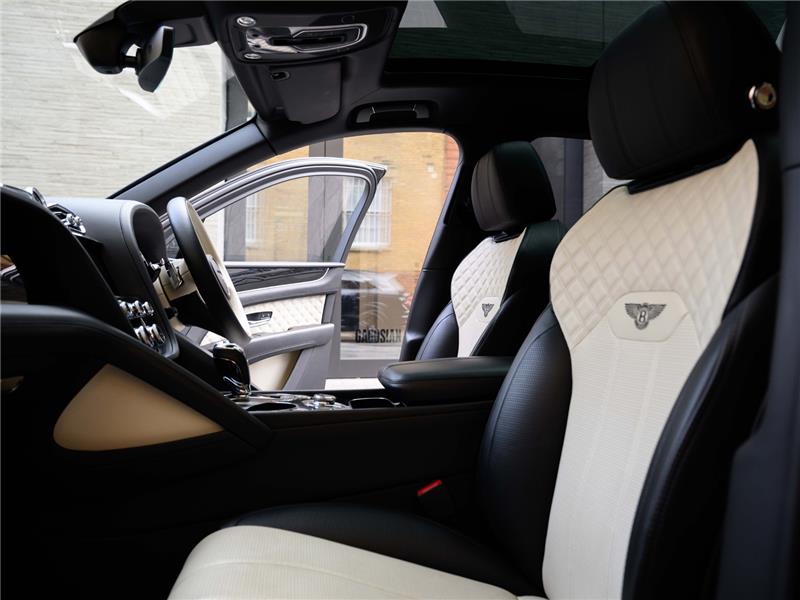 2021 Bentley Bentayga Hybrid
