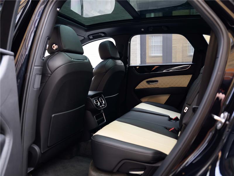2021 Bentley Bentayga Hybrid