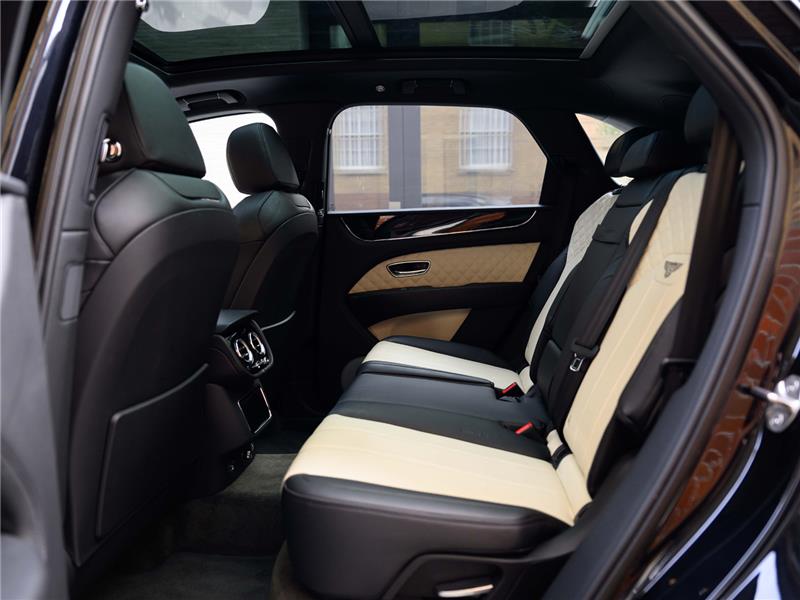 2021 Bentley Bentayga Hybrid