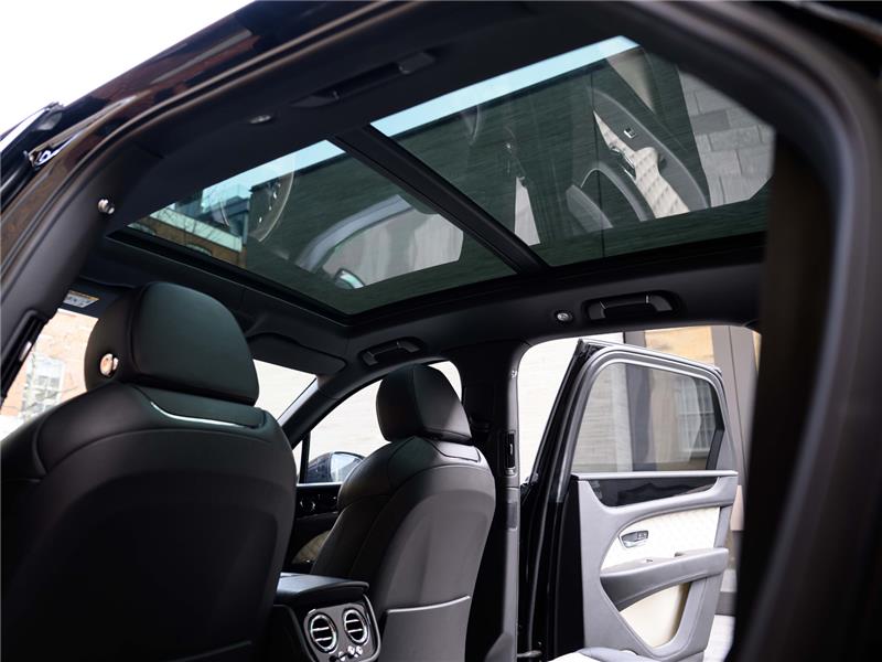 2021 Bentley Bentayga Hybrid