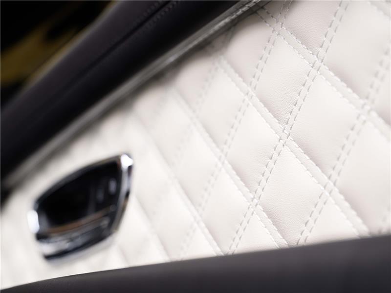 2021 Bentley Bentayga Hybrid
