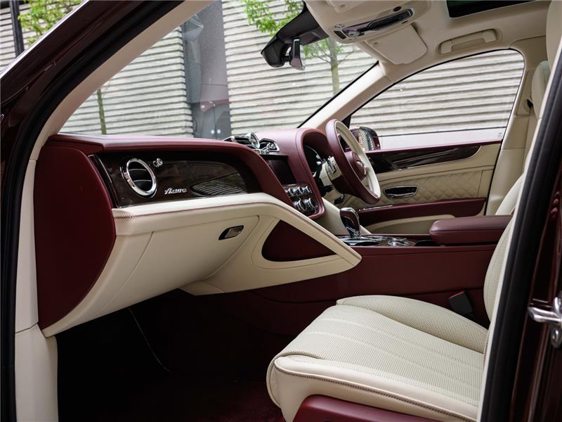2024 Bentley Bentayga Azure V8