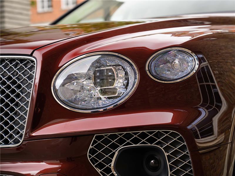2024 Bentley Bentayga Azure V8