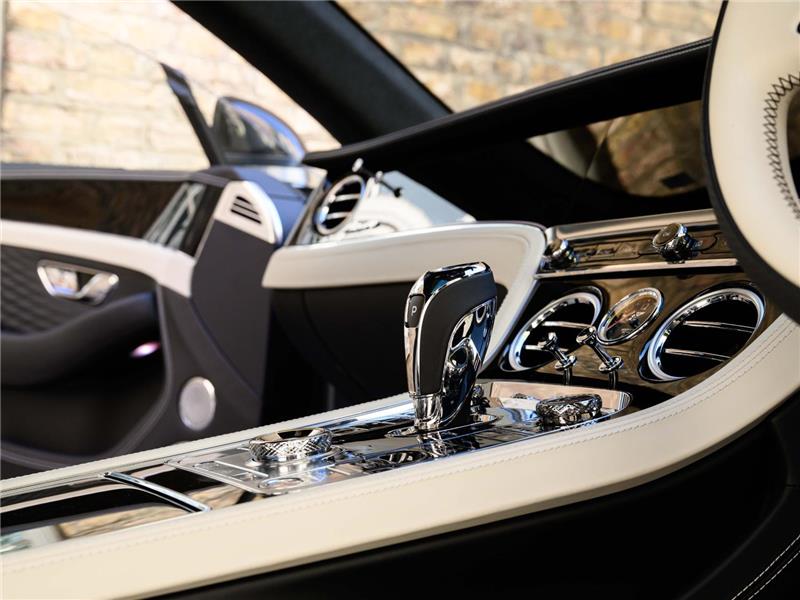 2025 Bentley Continental GT Azure