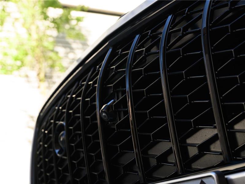 2025 Bentley Continental GT Azure