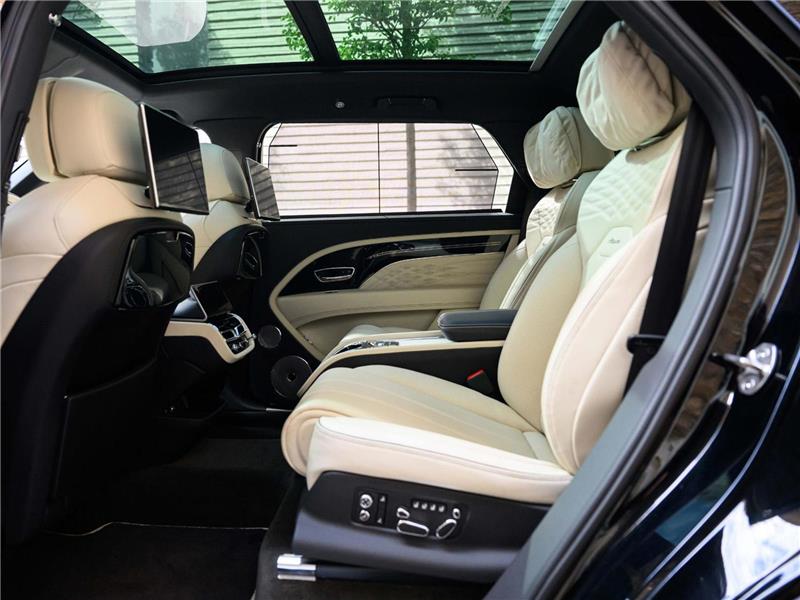 2023 Bentley Bentayga 4.0 V8 Azure EWB LWB