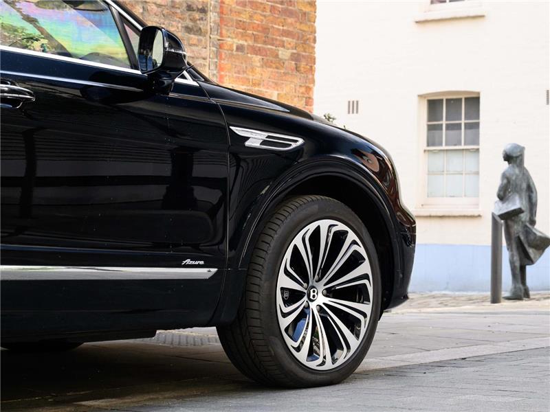 2023 Bentley Bentayga 4.0 V8 Azure EWB LWB
