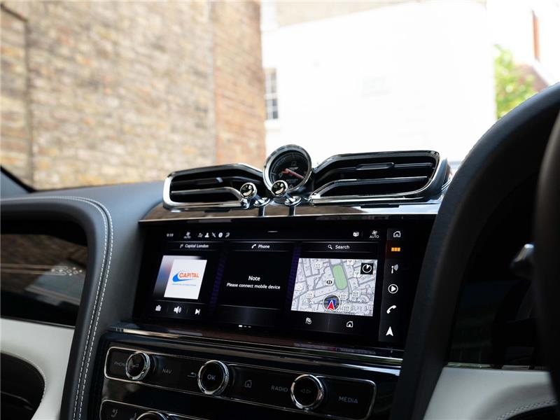 2023 Bentley Bentayga 4.0 V8 Azure EWB LWB