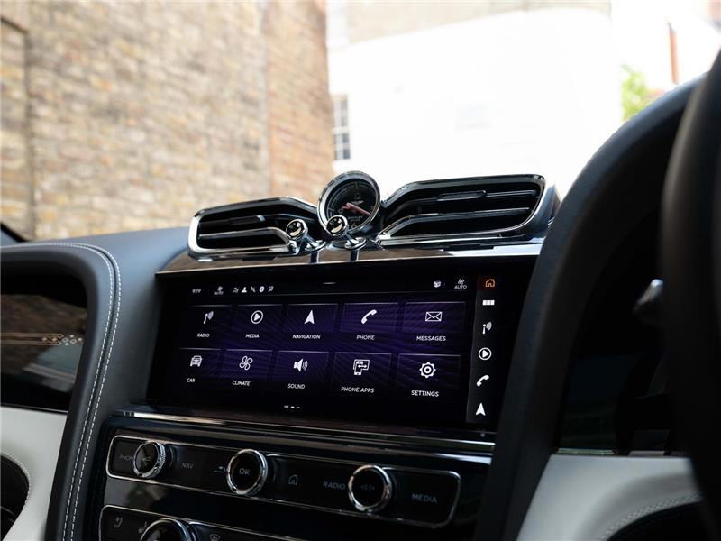 2023 Bentley Bentayga 4.0 V8 Azure EWB LWB