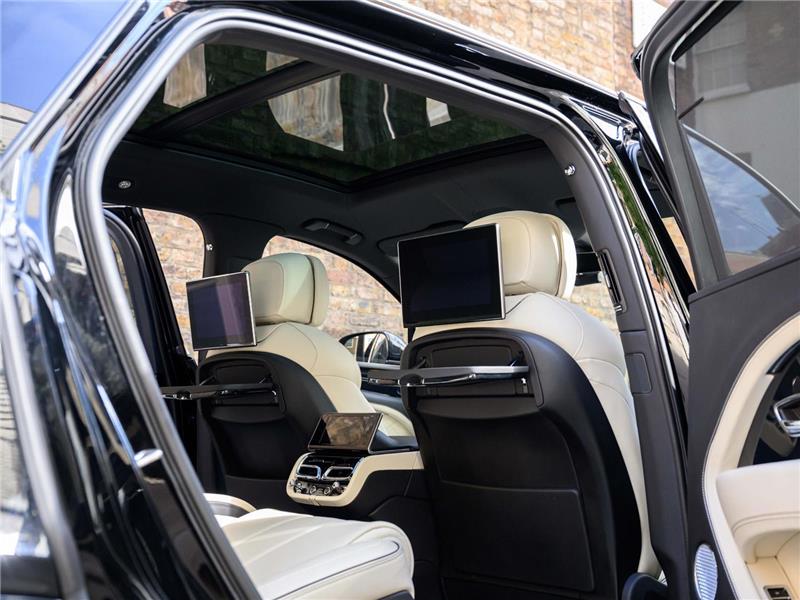 2023 Bentley Bentayga 4.0 V8 Azure EWB LWB
