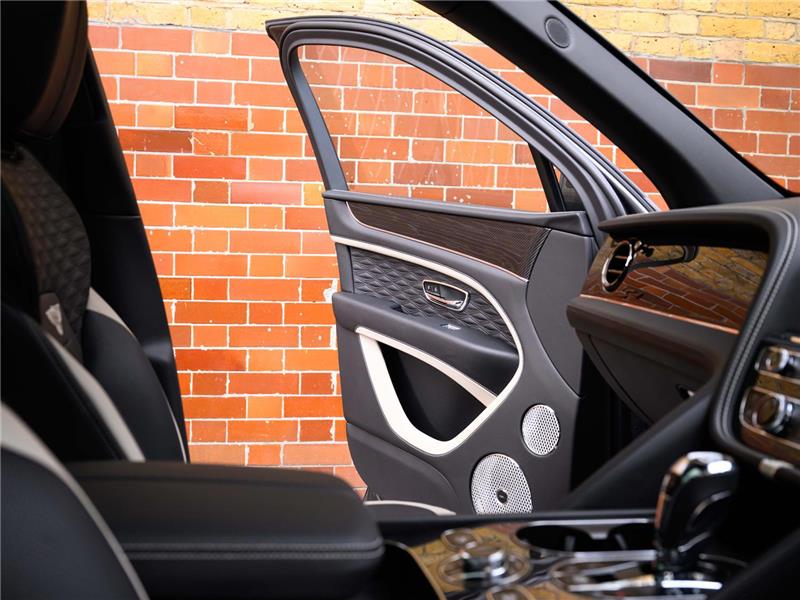 2026 Bentley Bentayga 4.0 V8 Speed STD