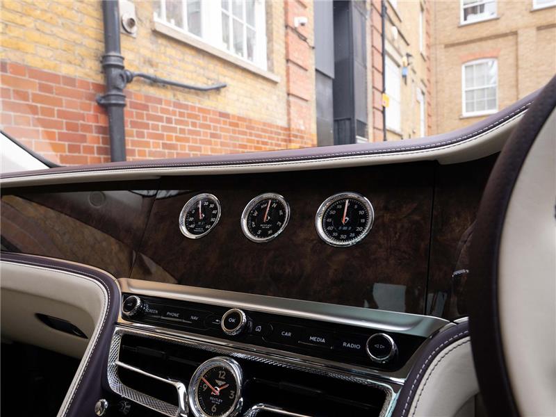 2026 Bentley Flying Spur Azure Hybrid