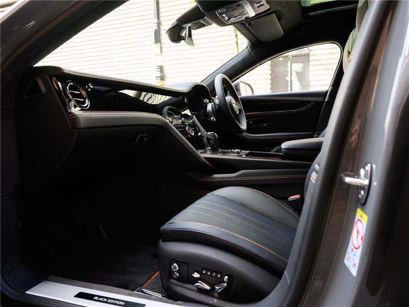 2026 Bentley Flying Spur V8 Black Edition