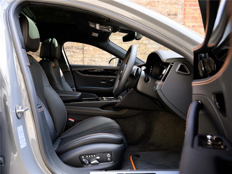2026 Bentley Flying Spur V8 Black Edition