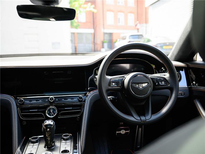 2026 Bentley Flying Spur V8 Black Edition