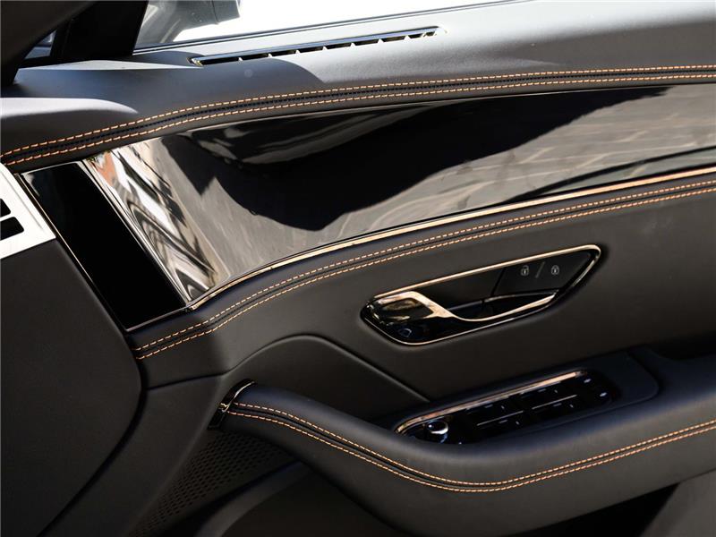 2026 Bentley Flying Spur V8 Black Edition