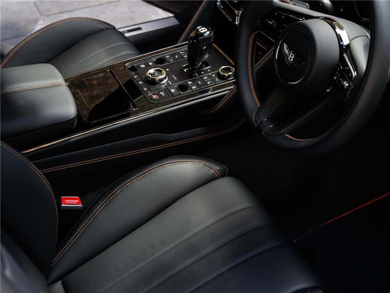 2026 Bentley Flying Spur V8 Black Edition