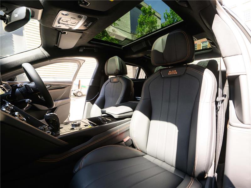 2026 Bentley Flying Spur V8 Black Edition
