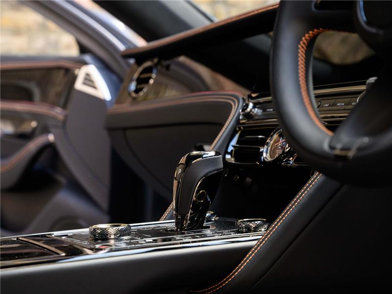 2026 Bentley Flying Spur V8 Black Edition