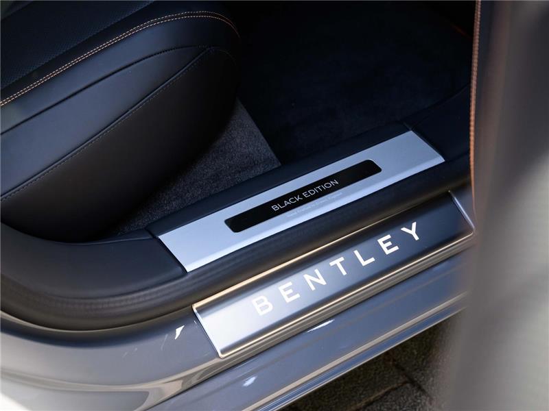 2026 Bentley Flying Spur V8 Black Edition