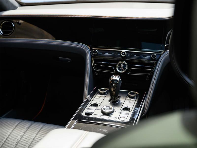 2026 Bentley Flying Spur V8 Black Edition