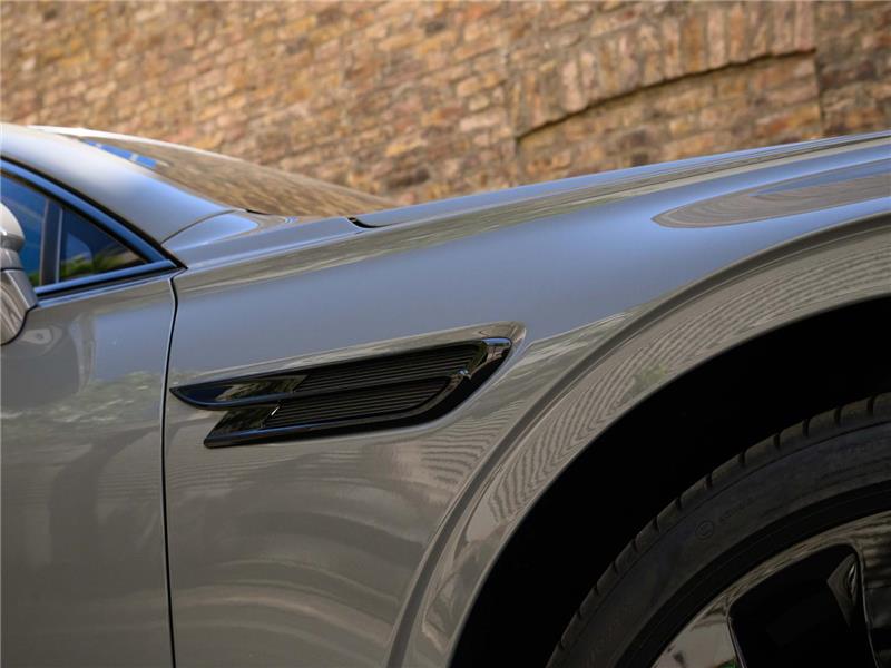 2026 Bentley Flying Spur V8 Black Edition