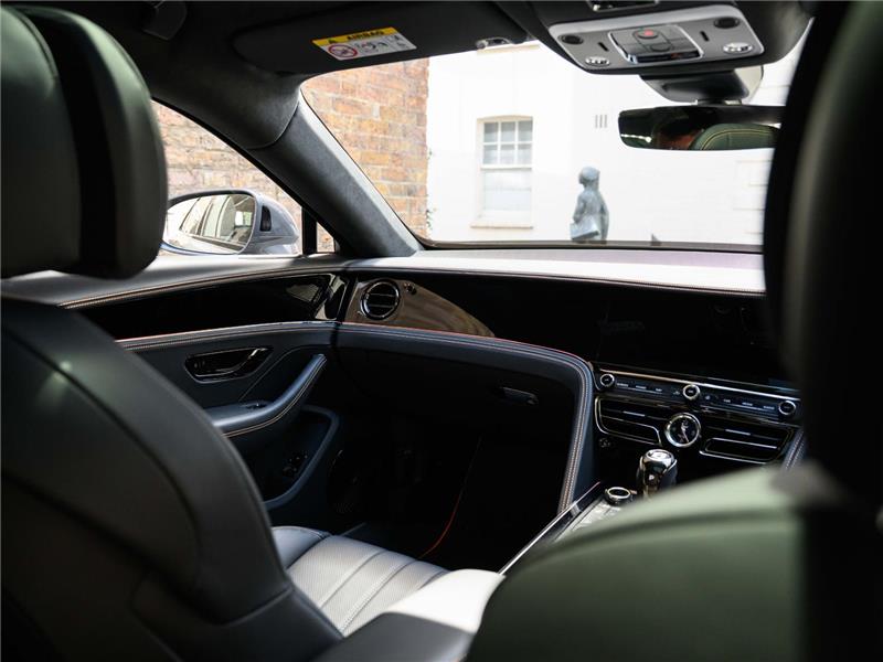 2026 Bentley Flying Spur V8 Black Edition