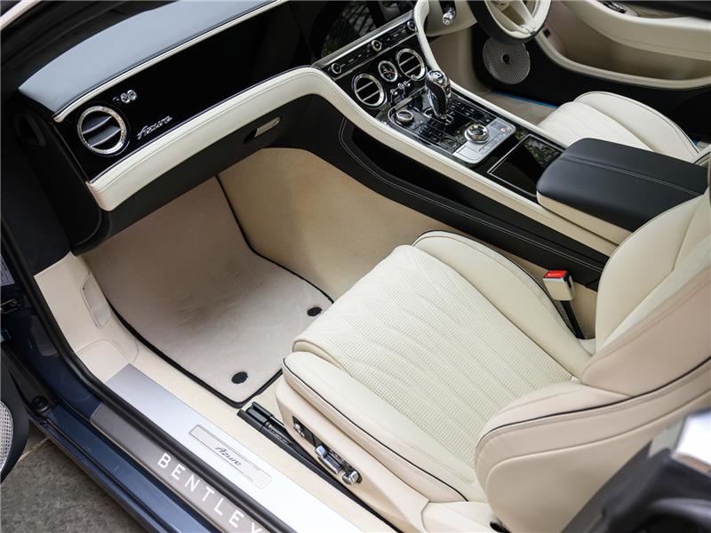 2026 Bentley Continental 4.0 V8 High-Performance GT Azure STD