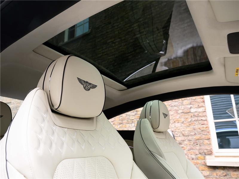 2026 Bentley Continental 4.0 V8 High-Performance GT Azure STD