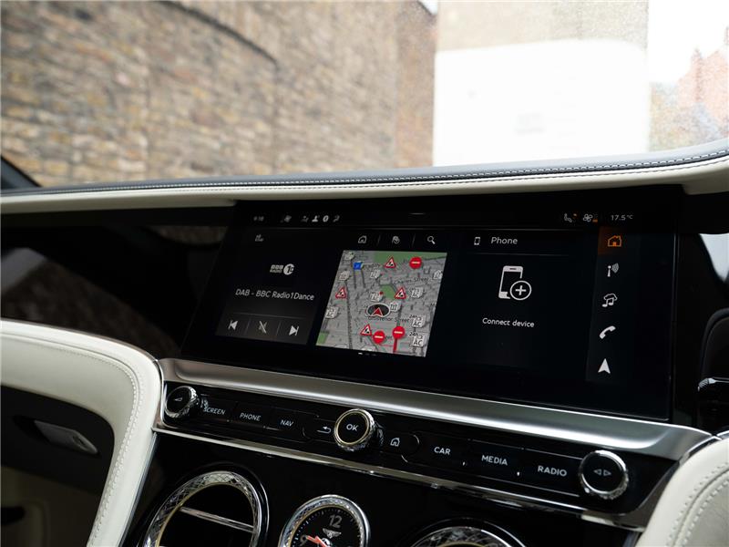 2026 Bentley Continental 4.0 V8 High-Performance GT Azure STD