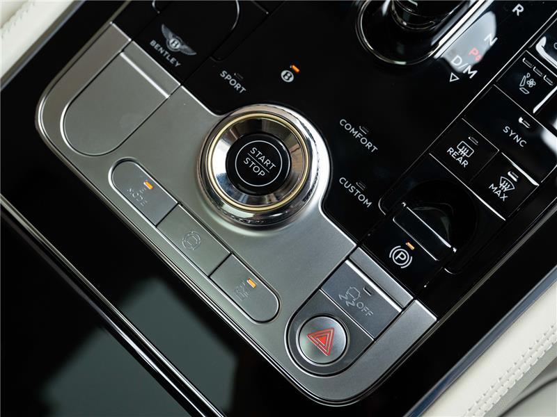 2026 Bentley Continental 4.0 V8 High-Performance GT Azure STD