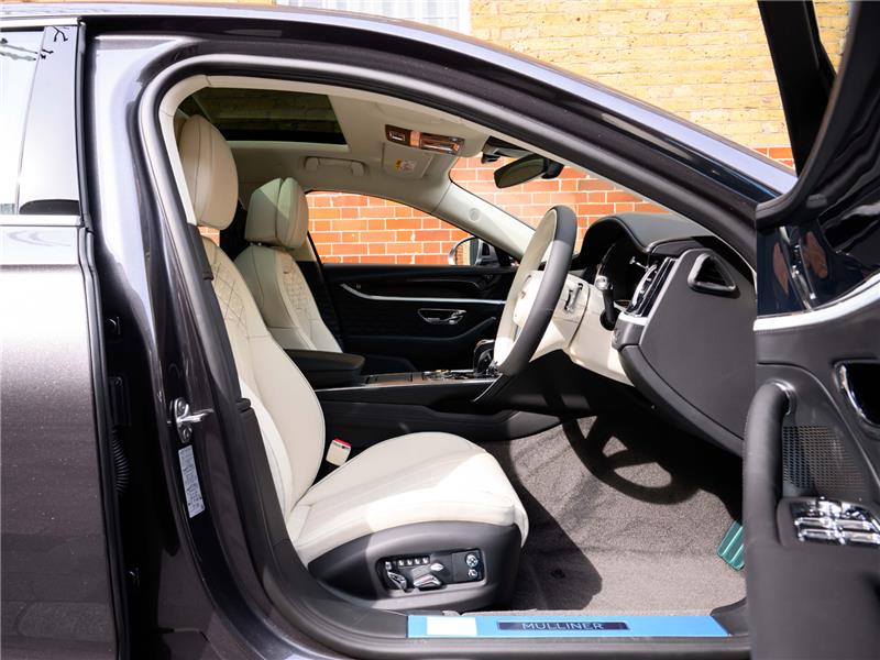 2026 Bentley Flying Spur 4.0 V8 Ultra-Performance Mulliner