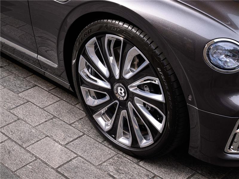 2026 Bentley Flying Spur 4.0 V8 Ultra-Performance Mulliner