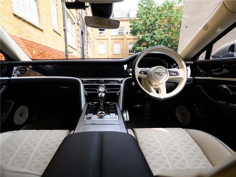 2026 Bentley Flying Spur 4.0 V8 Ultra-Performance Mulliner