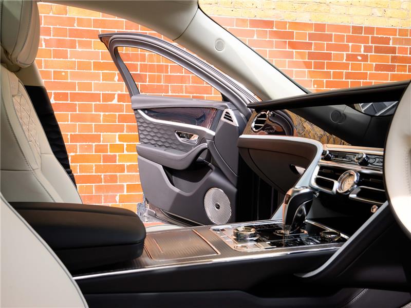 2026 Bentley Flying Spur 4.0 V8 Ultra-Performance Mulliner