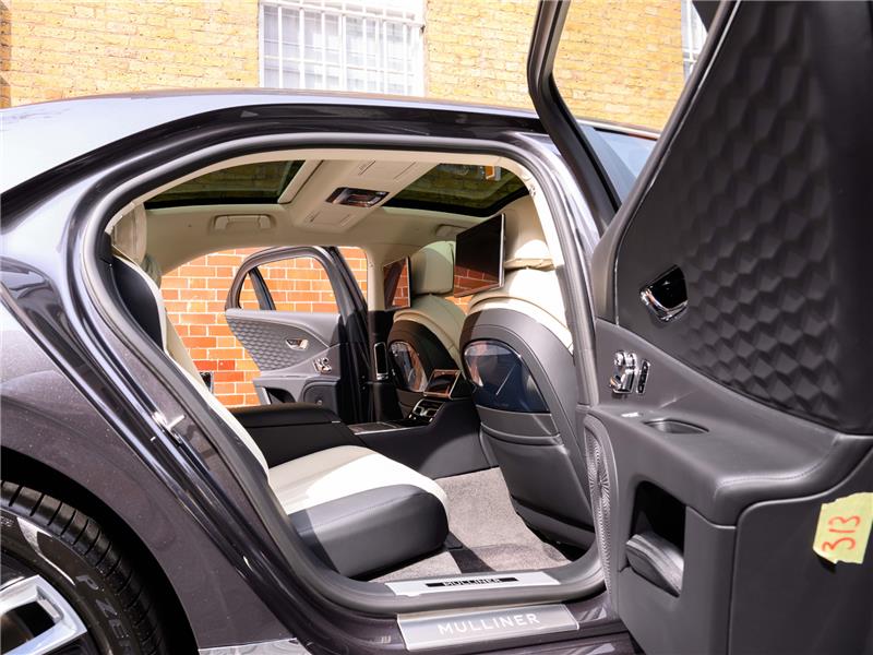 2026 Bentley Flying Spur 4.0 V8 Ultra-Performance Mulliner