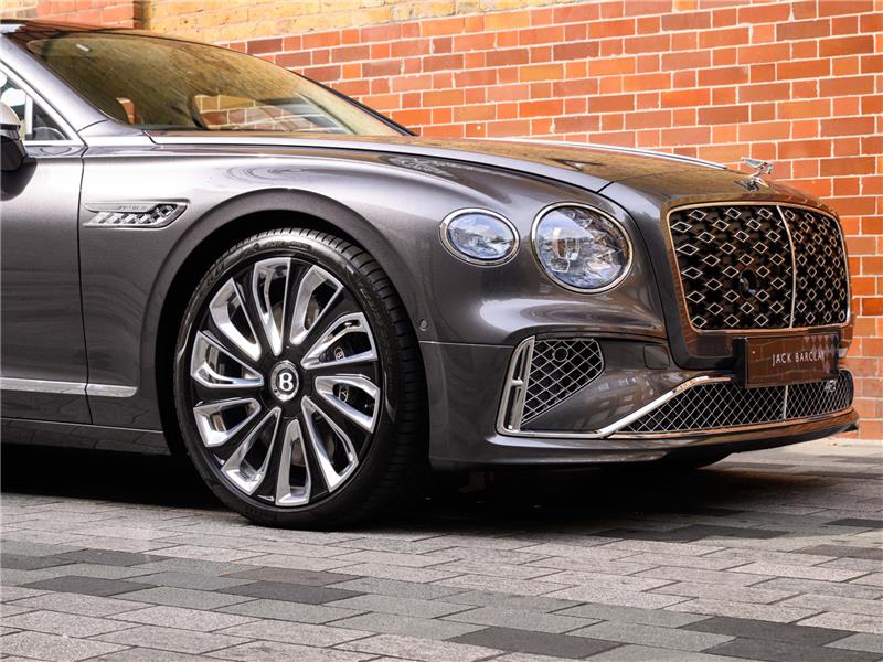 2026 Bentley Flying Spur 4.0 V8 Ultra-Performance Mulliner